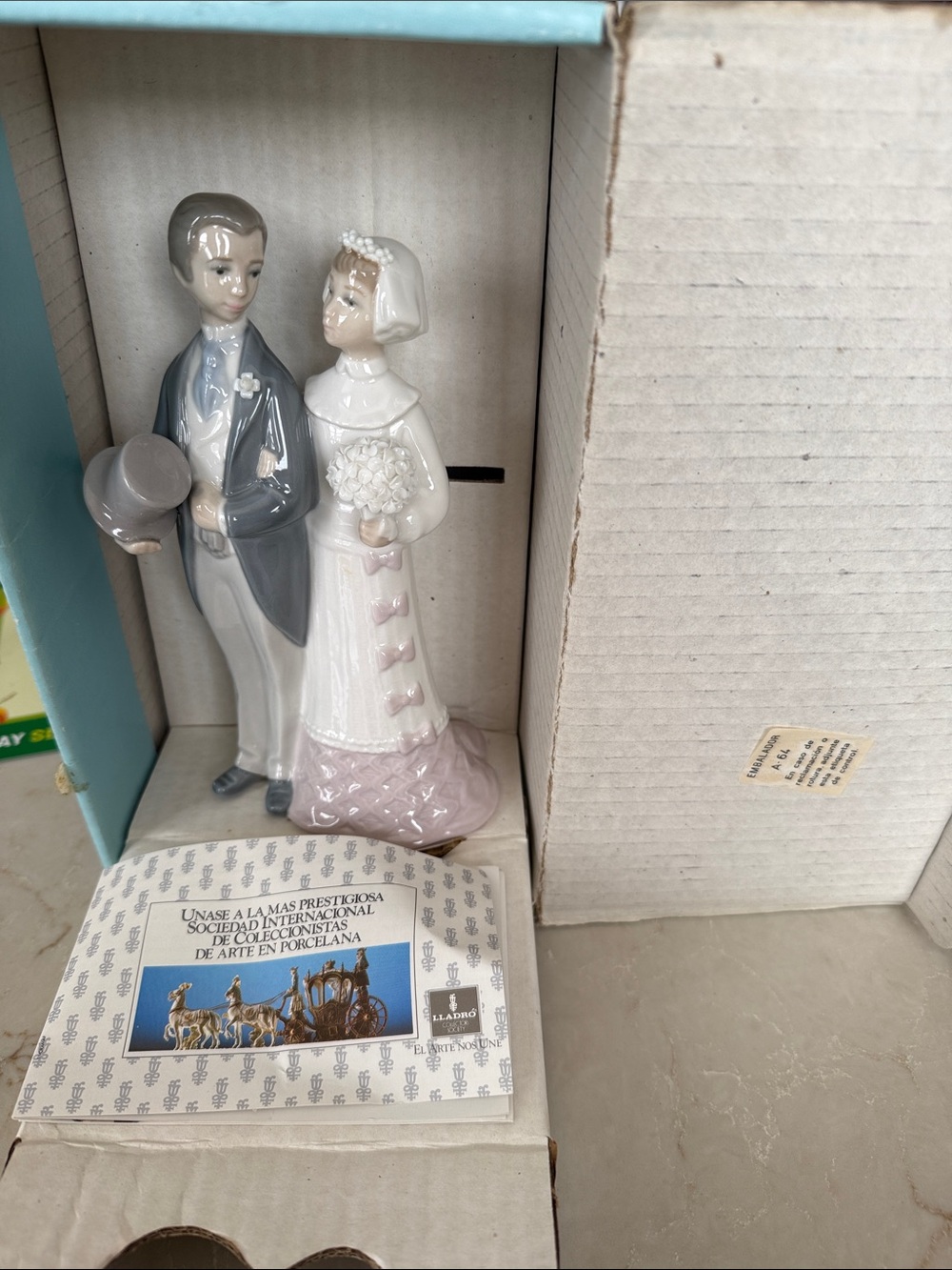 Lladro Porcelain Bride and Groom Figurine - White, Pink & Gray